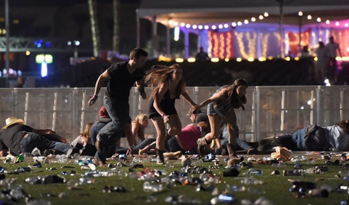 У казино в Лас-Вегасе мужчина расстрелял 26 человек