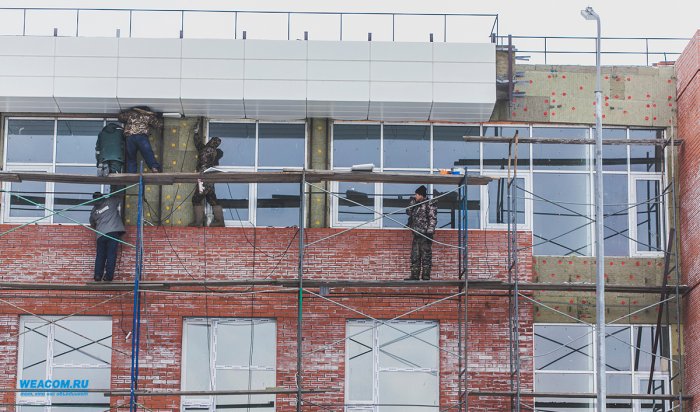 В этом году в Иркутской области строится и ремонтируется 200 социально значимых объектов