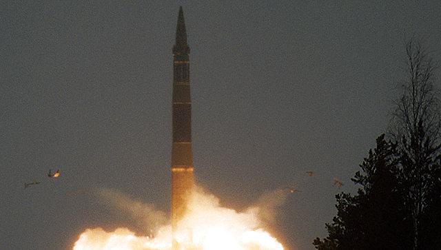 Россия в рамках учений запустила четыре баллистические ракеты