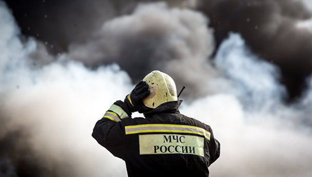 Жители Чукотки вместо звонка в МЧС делали фото горящей квартиры с детьми