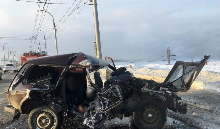 Водитель Porsche Cayenne скрылся с места серьезного ДТП в Иркутске (Видео)