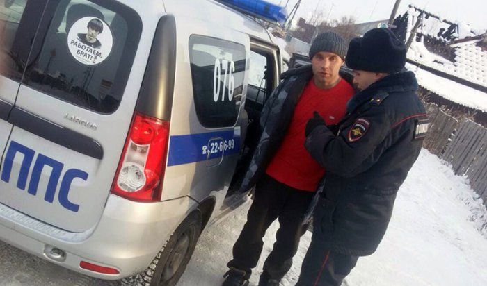 В Иркутском районе на остановке общественного транспорта задержан мужчина с обрезом