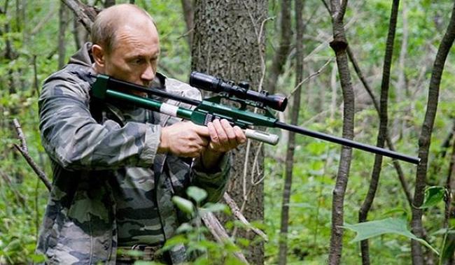 Путин рассказал, как ему приходилось спать на даче с ружьем