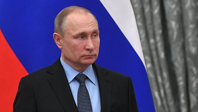 СМИ сообщили о посещении Путиным места трагедии в Кемерово