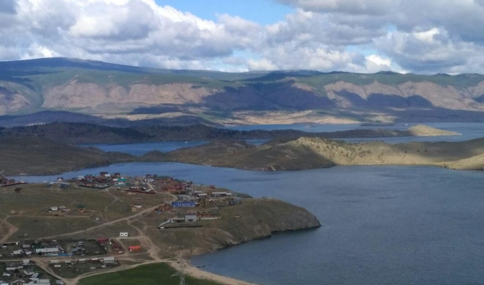 Туристический бизнес на Байкале испытывает сложности из-за роста турпотока из Китая
