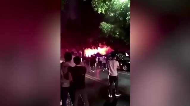 В Китае при пожаре в караоке-клубе погибли 18 человек