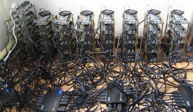 В Китае конфисковали 600 компьютеров для майнинга биткоинов‍