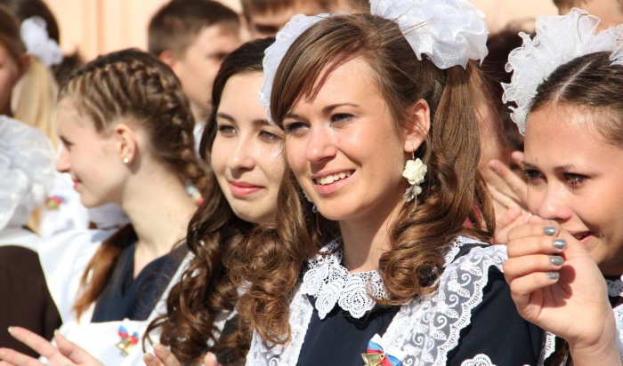 Последние звонки в школах Иркутска пройдут 24 мая