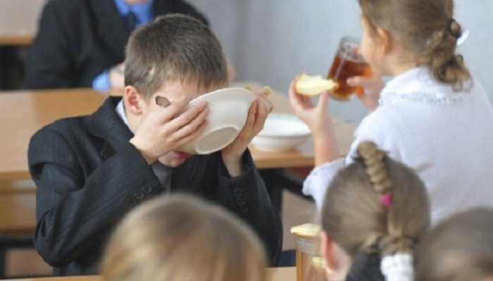 Комбинат питания в Иркутске разрабатывает новое меню для школьников
