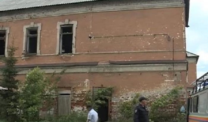 Школьника убило током в заброшенном здании в Иркутске
