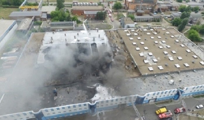 Опасных для здоровья веществ не обнаружили в воздухе после пожара на авиазаводе в Иркутске
