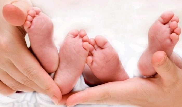 Почти 200 двойняшек родились в Иркутской области за полгода