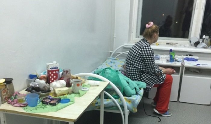 Жительница Саянска продавала героин прямо из больницы, где проходит лечение ее грудной сын