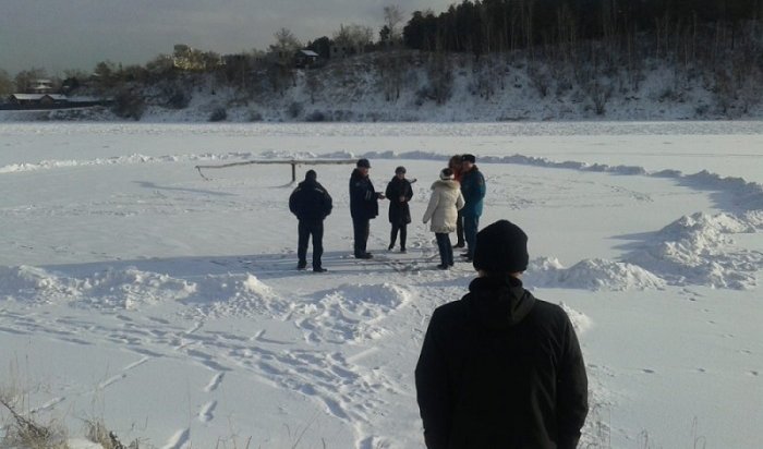 Несанкционированный каток на реке Иркут закрыли сотрудники ГИМС Приангарья
