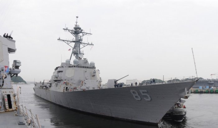 Эсминец ВМС США прошел вблизи Владивостока