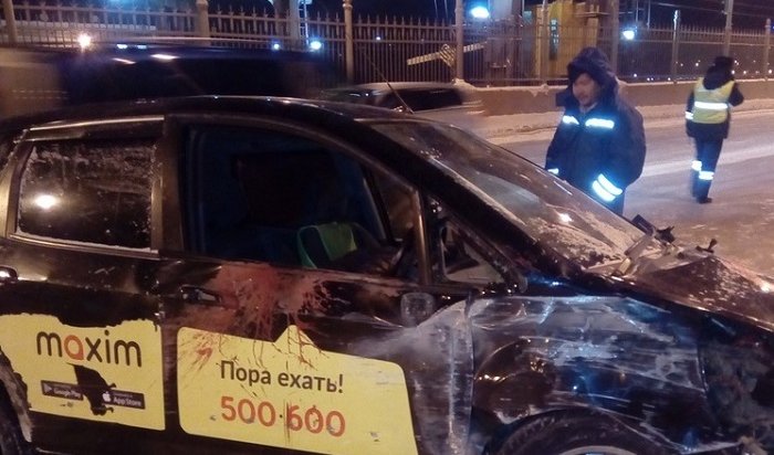 В Иркутске в ДТП на плотине ГЭС погиб 20-летний таксист