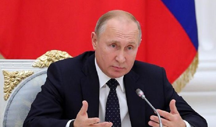 Владимир Путин подписал закон о частичном смягчении статьи об экстремизме
