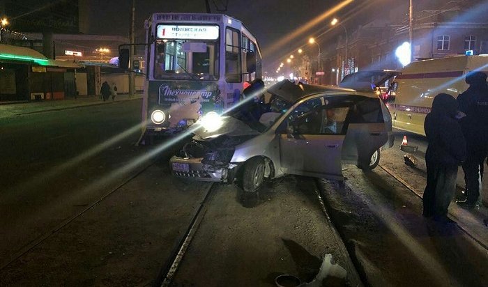 Женщина-водитель погибла в ДТП в центре Иркутска