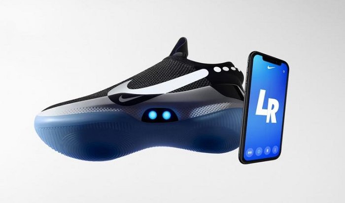 В Nike выпустили самозашнуровывающиеся кроссовки Adapt (Видео)