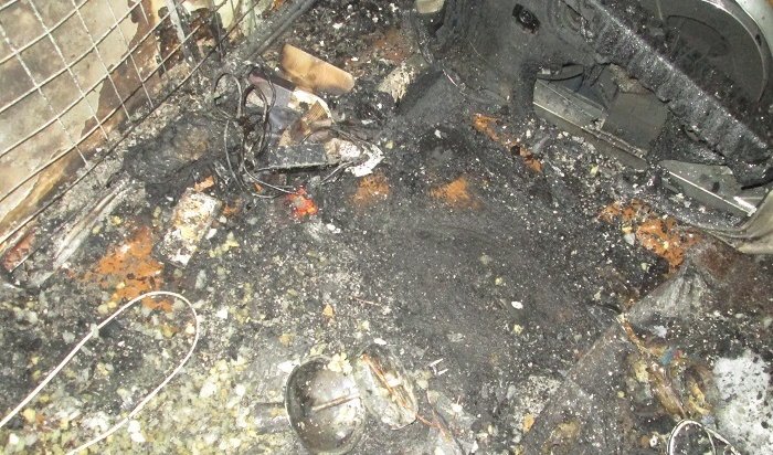 Восемь человек спасли на пожаре сотрудники МЧС в Ангарске