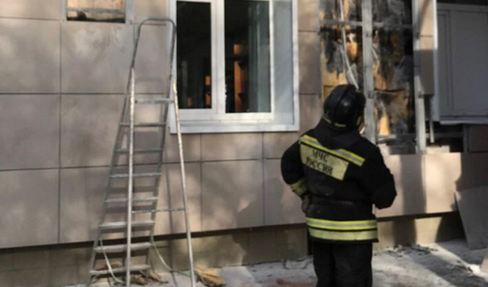Из-за пожара на иркутской станции переливания крови эвакуировали 200 человек