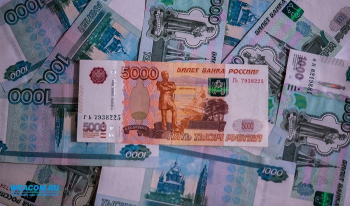 Руководитель турфирмы в Ангарске вернула клиентам 2 млн рублей (Видео)
