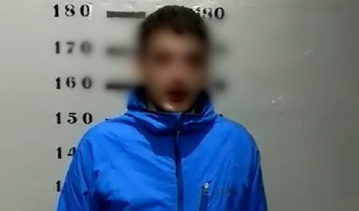 Двое жителей Усть-Илимска украли 100 тысяч рублей из деревенской почты под Братском