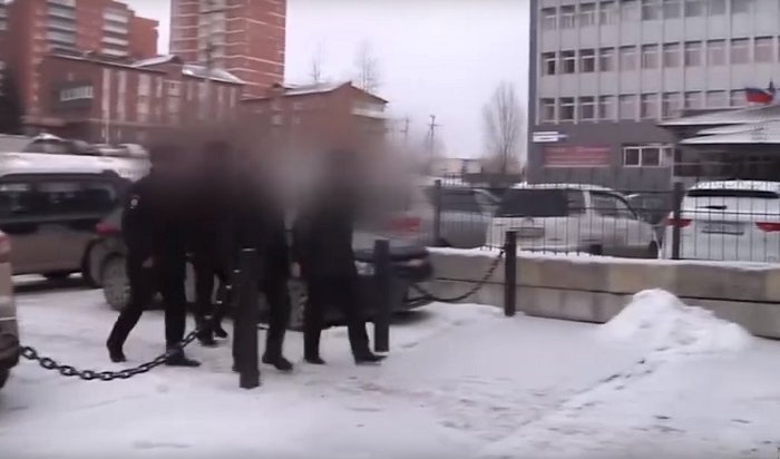 В Иркутске по подозрению в наркоторговле задержан глава фонда помощи бывшим зэкам (Видео)