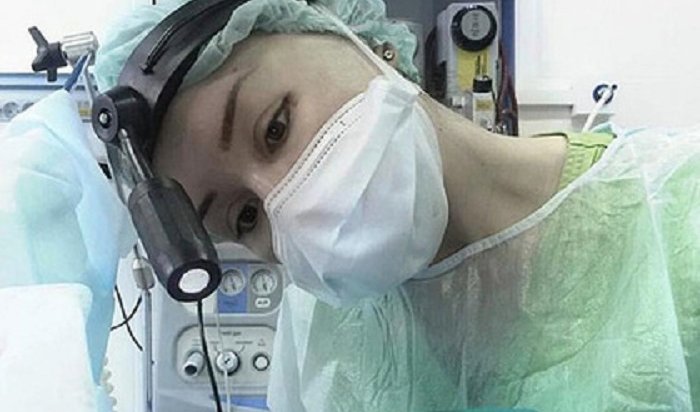 Пластический хирург из Краснодара оперировала пациентов дома на кухне (Видео)