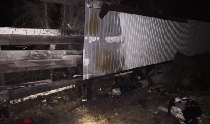 На пожаре в Ангарске пострадали двое мужчин без определенного места жительства