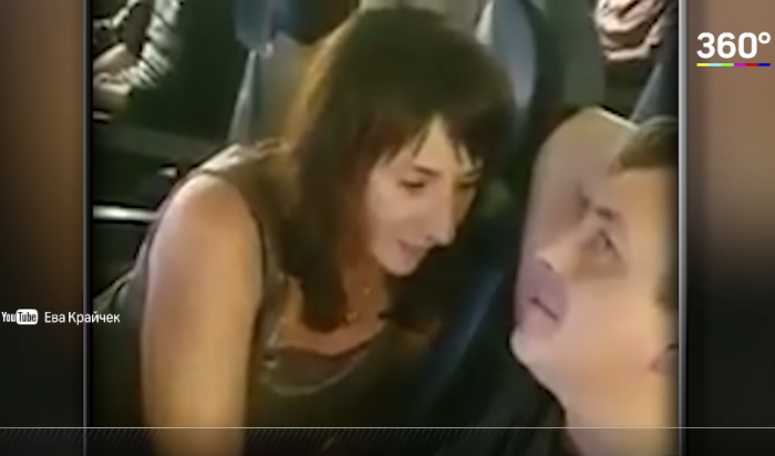«Убирайте член в трусы»: секс пассажиров самолета Москва — Владивосток сняли на видео