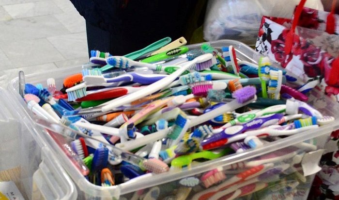 Акция по сбору пакетов и зубных щеток на переработку пройдет в Иркутске 7 декабря