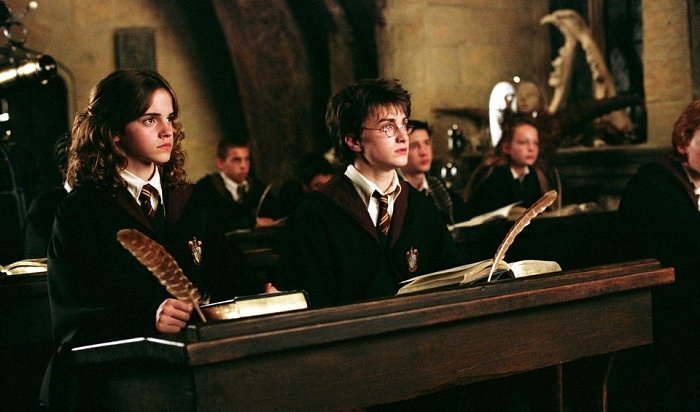 Джоан Роулинг запустила сайт для детей «Гарри Поттер сидит дома»