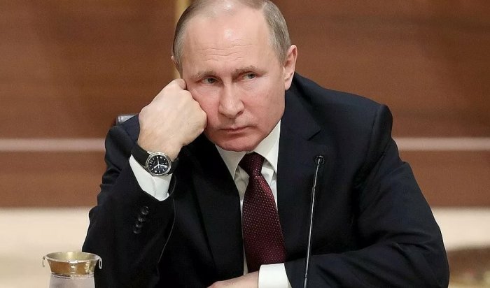 Посольство РФ призвало Bloomberg извиниться за дезинформацию о рейтинге Путина в стране