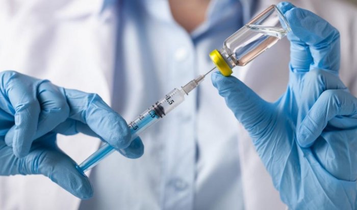 «Пандемию остановит вакцинация», — считает президент РАН