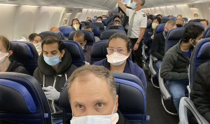 Рейс из Москвы в Китай отменили из-за 190 пассажиров с одинаковыми тестами на коронавирус
