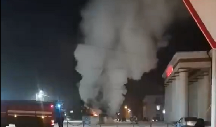 В Черемхово горит главная городская ёлка (Видео)