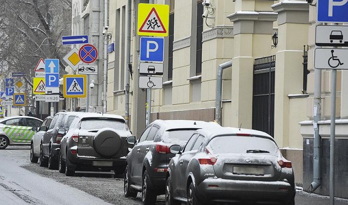 В Москве до 9 января сделали бесплатную парковку по всему городу