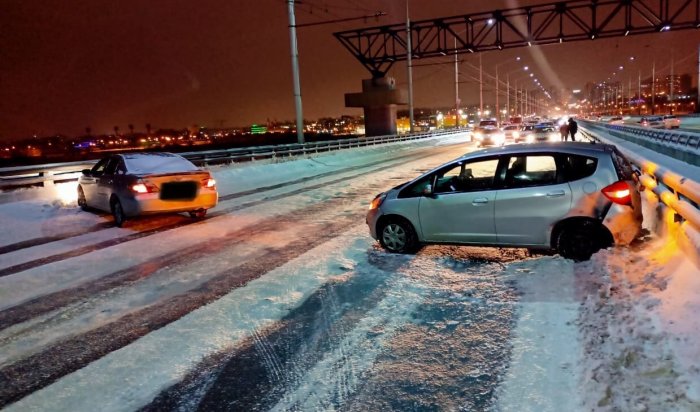 37 человек пострадали и 1 погиб в ДТП за минувшую неделю в Иркутске