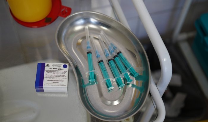 18 900 доз вакцины от коронавируса поступило в Иркутскую область