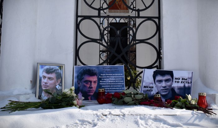 В Иркутске появился мемориал в честь Бориса Немцова
