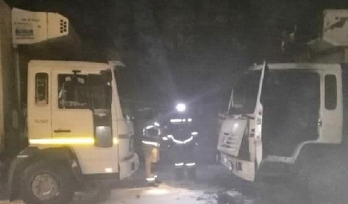 В Иркутске погибли два человека в загоревшемся грузовике