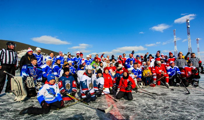 Фоторепортаж со звездного хоккейного матча на льду Байкала