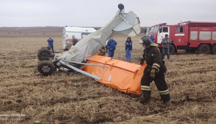Два человека погибли при крушении самодельного самолета в Иркутской области