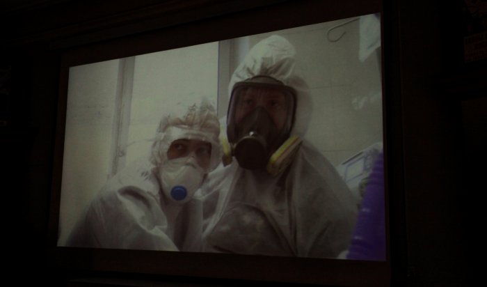 В Иркутске состоялась премьера фильма «Гипоксия», рассказывающего о пандемии коронавируса (Фоторепортаж)