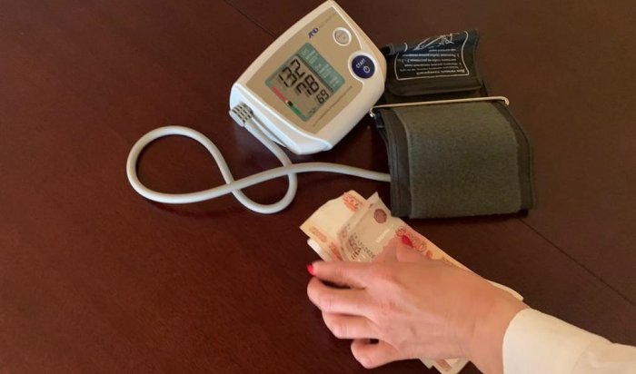 Четырех сотрудниц медучреждения Братска обвиняют в краже у пациентов 2,5 млн рублей