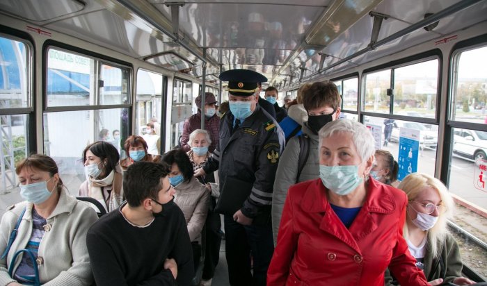 В Иркутске проводят рейды по контролю за соблюдением масочного режима