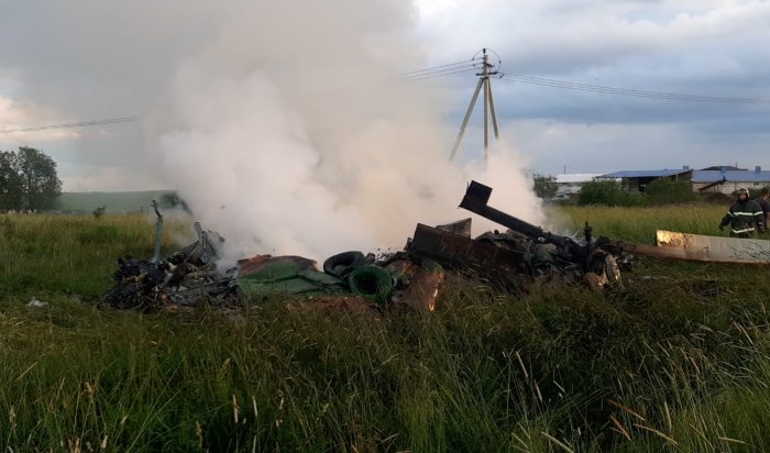 В Ленинградской области упал вертолет Ми-8