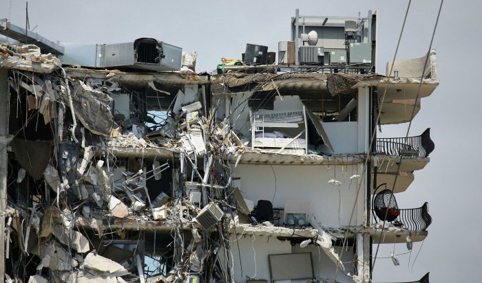 Число погибших при обрушении дома во Флориде выросло до 28 человек
