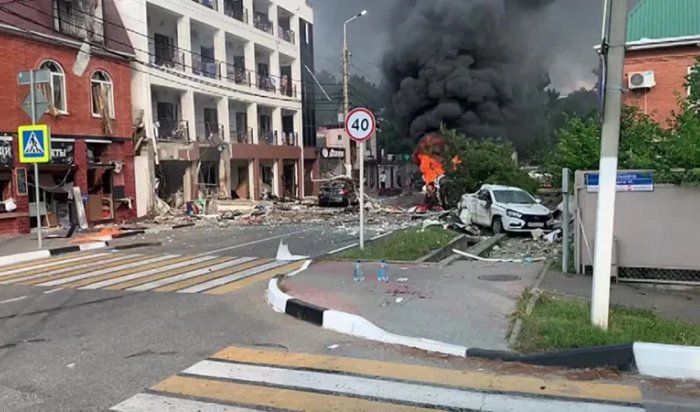Взрыв газа прогремел в гостинице «Азария» в Геленджике утром 13 июля (Видео)